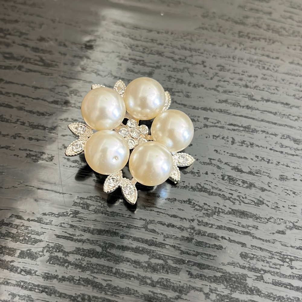 Gorgeous Pearl laden brooch. NWOT.  Offers welcome!